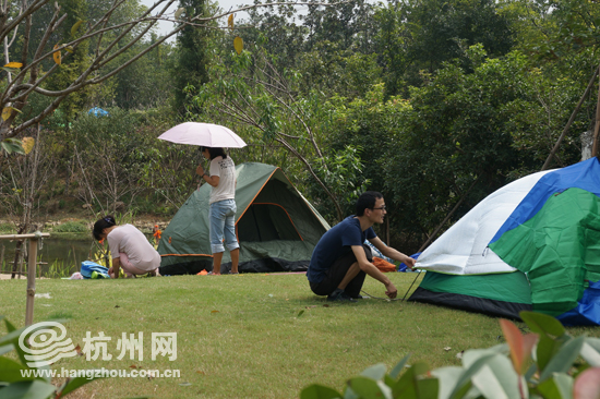 露营、烧烤、恐龙“皋亭山家庭野餐节”充满了野趣1